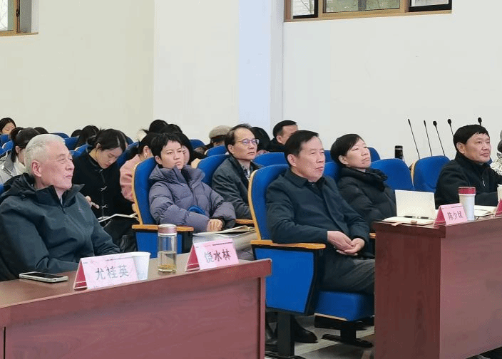 “青年长江学者”韩美群教授应邀莅临必赢官网开展思想政治专题讲座